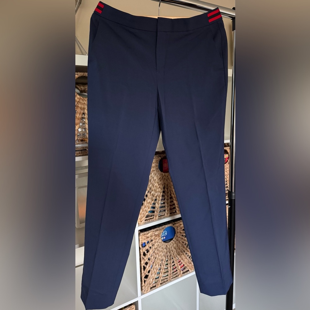Banana Republic Varsity Avery in Navy Lightweight